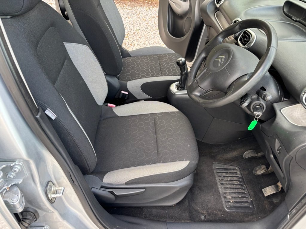 Used Citroen C3 Picasso 2009 for sale - 77211898: Photo 20