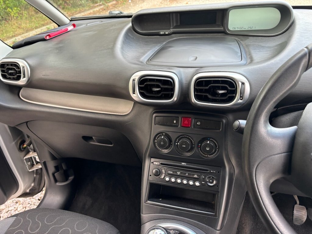 Used Citroen C3 Picasso 2009 for sale - 77211898: Photo 22