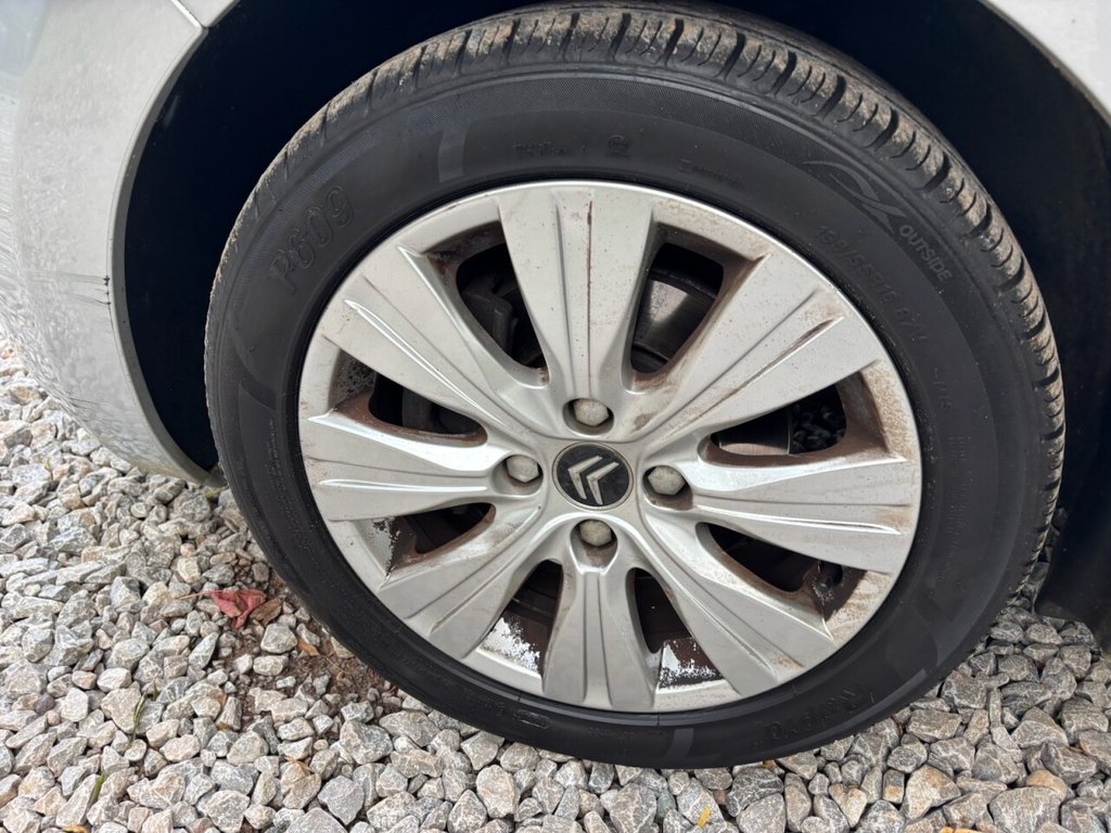 Used Citroen C3 Picasso 2009 for sale - 77211898: Photo 24