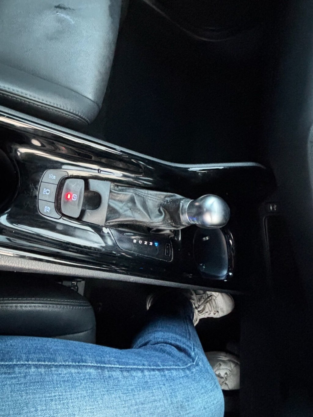 Used Toyota C-HR 2019 for sale - 76784231: Photo 12