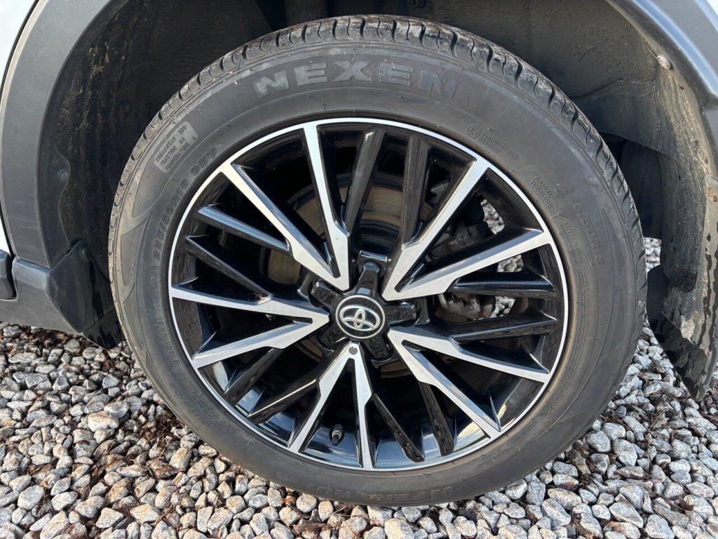 Used Toyota C-HR 2019 for sale - 76784231: Photo 25