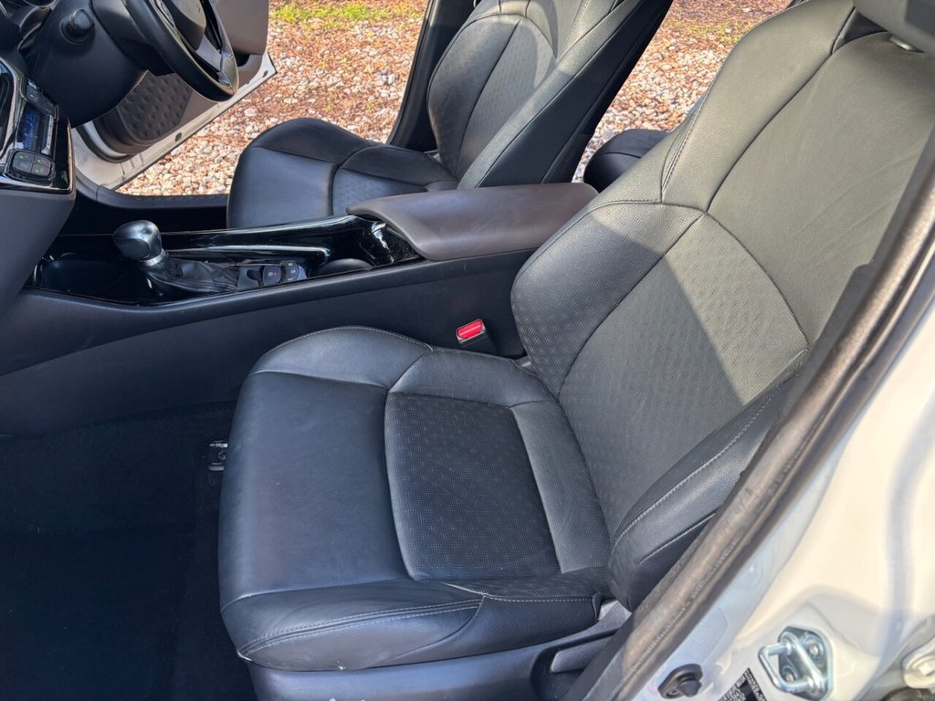 Used Toyota C-HR 2019 for sale - 76784231: Photo 31