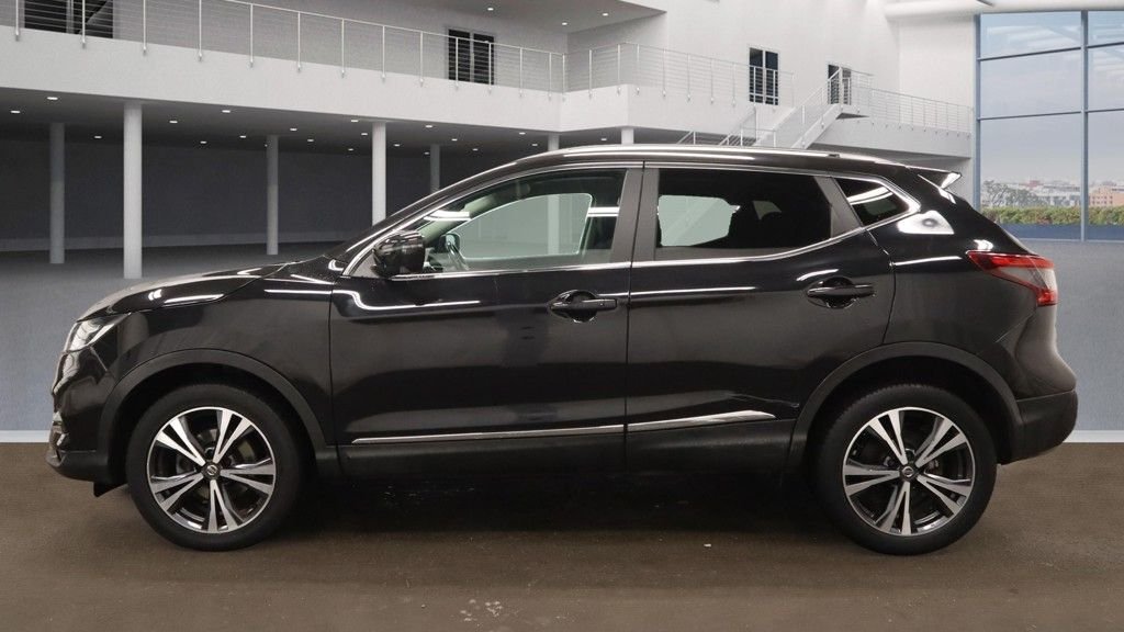 Used Nissan Qashqai 2017 for sale - 76883701: Photo 13
