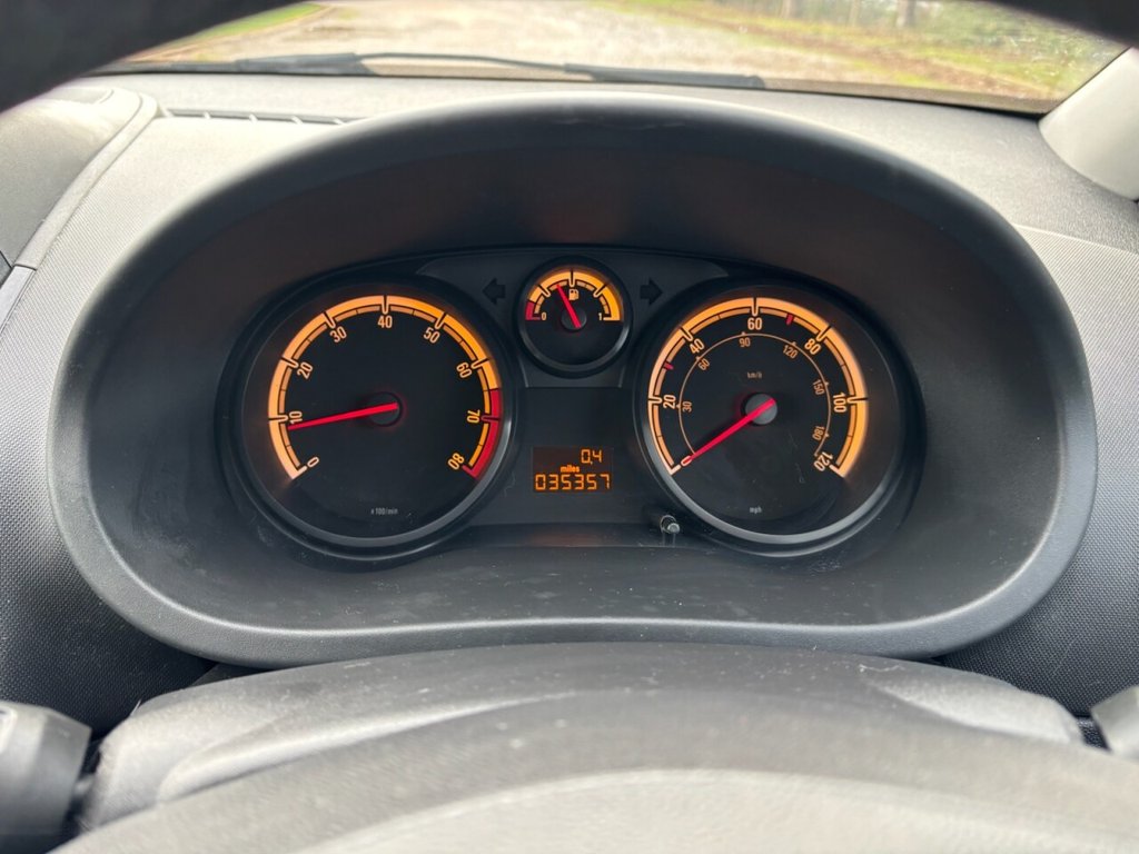 Used Vauxhall Corsa 2014 for sale - 77171622: Photo 35