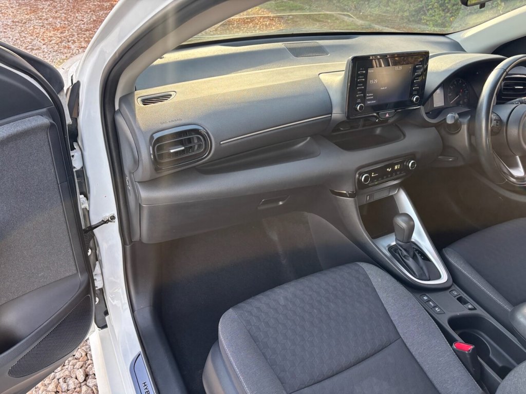 Used Toyota Yaris 2021 for sale - 76783615: Photo 24