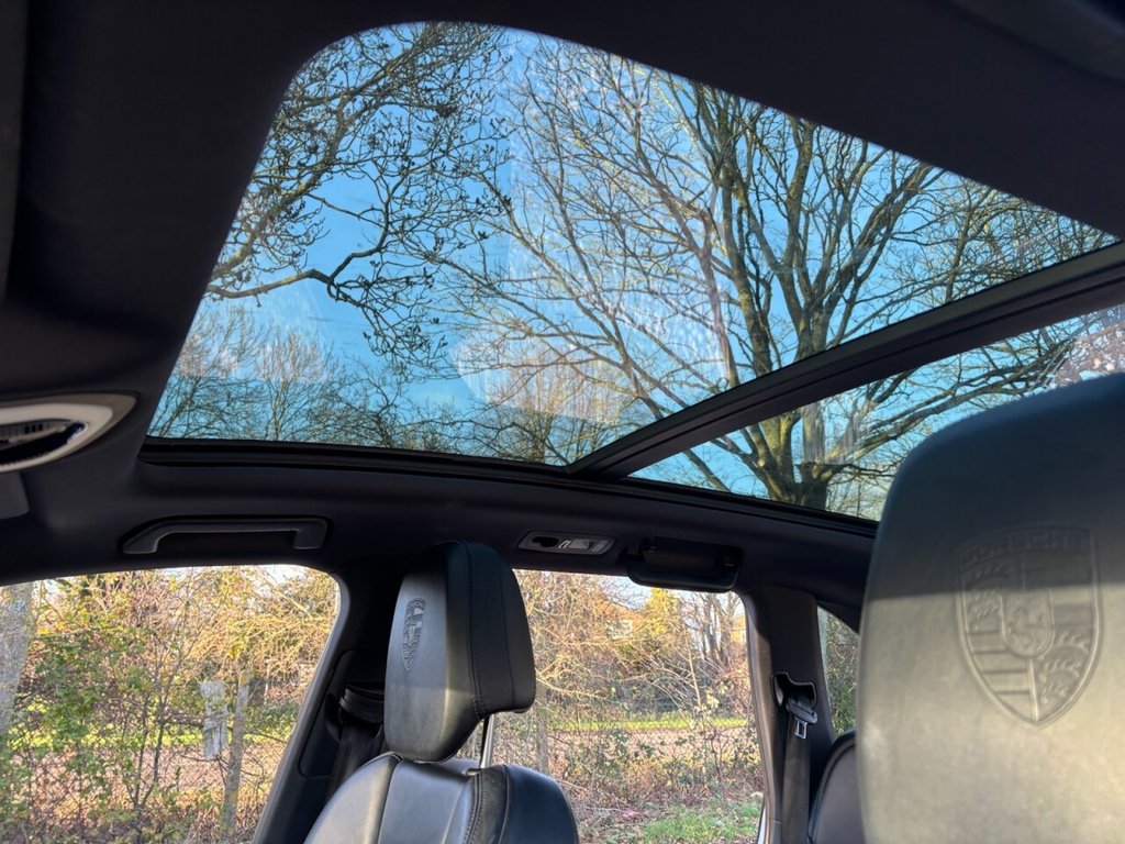 Used Porsche Cayenne 2018 for sale - 77133723: Photo 44