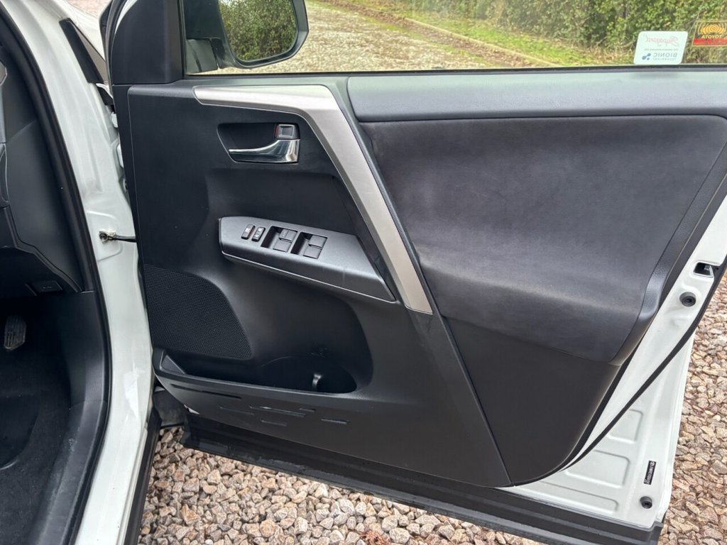 Used Toyota RAV4 2018 for sale - 77250731: Photo 27