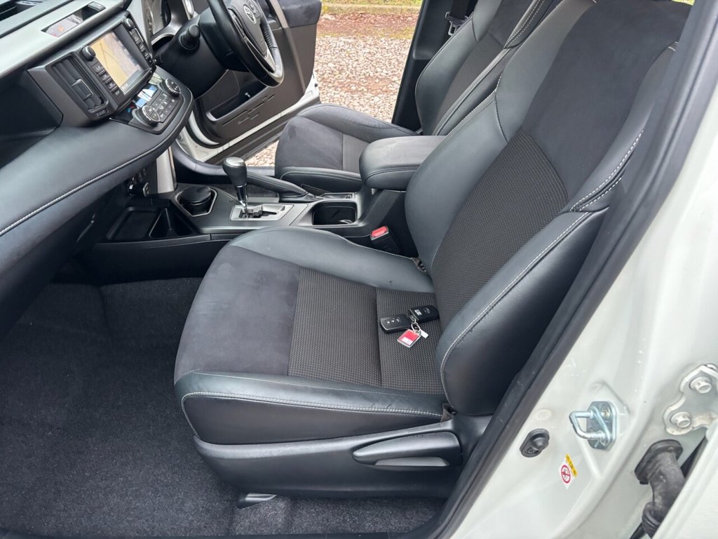 Used Toyota RAV4 2018 for sale - 77250731: Photo 37