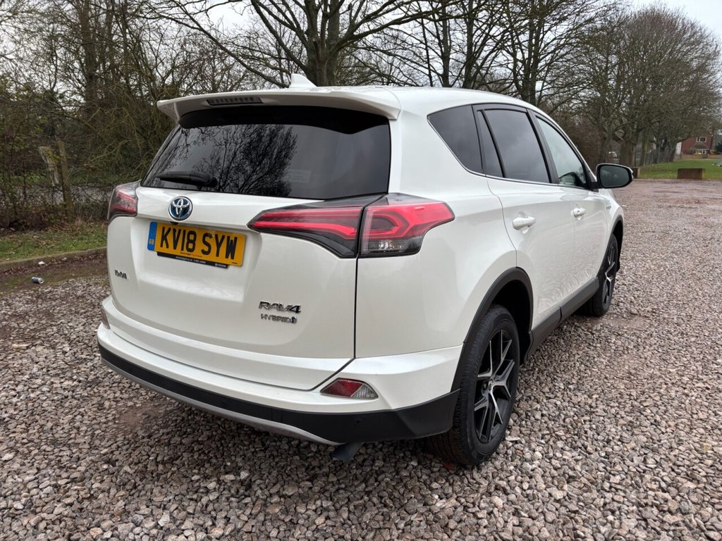 Used Toyota RAV4 2018 for sale - 77250731: Photo 4