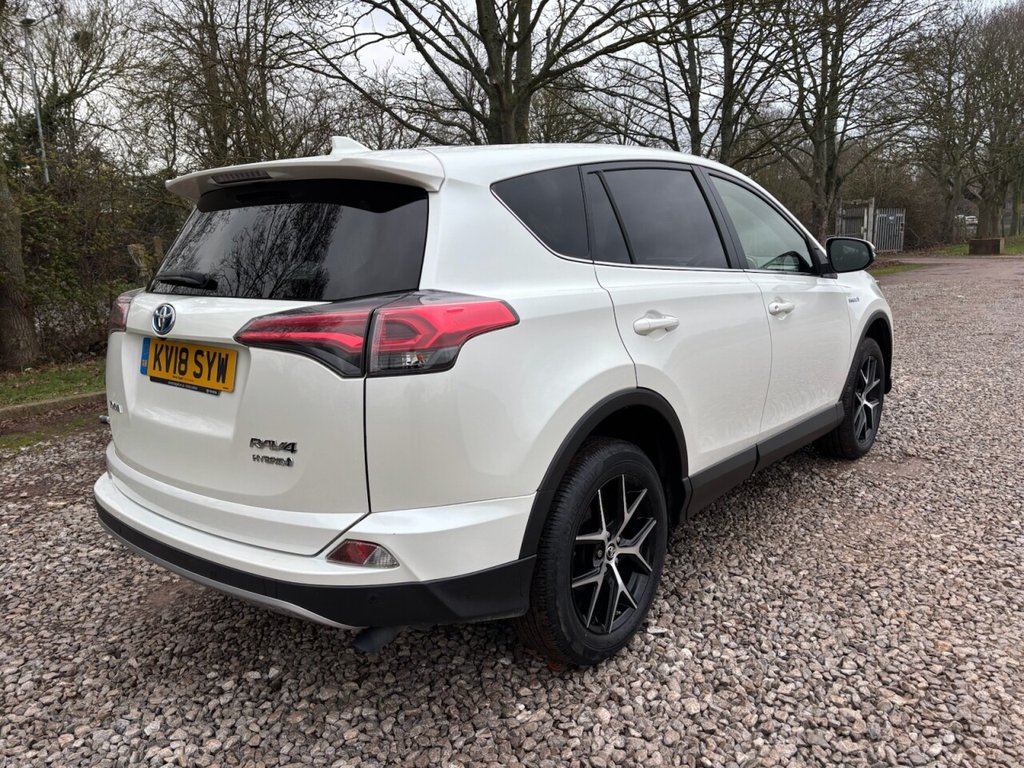 Used Toyota RAV4 2018 for sale - 77250731: Photo 5