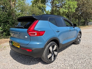 Used Volvo XC40 2023 for sale - 78996804: Photo