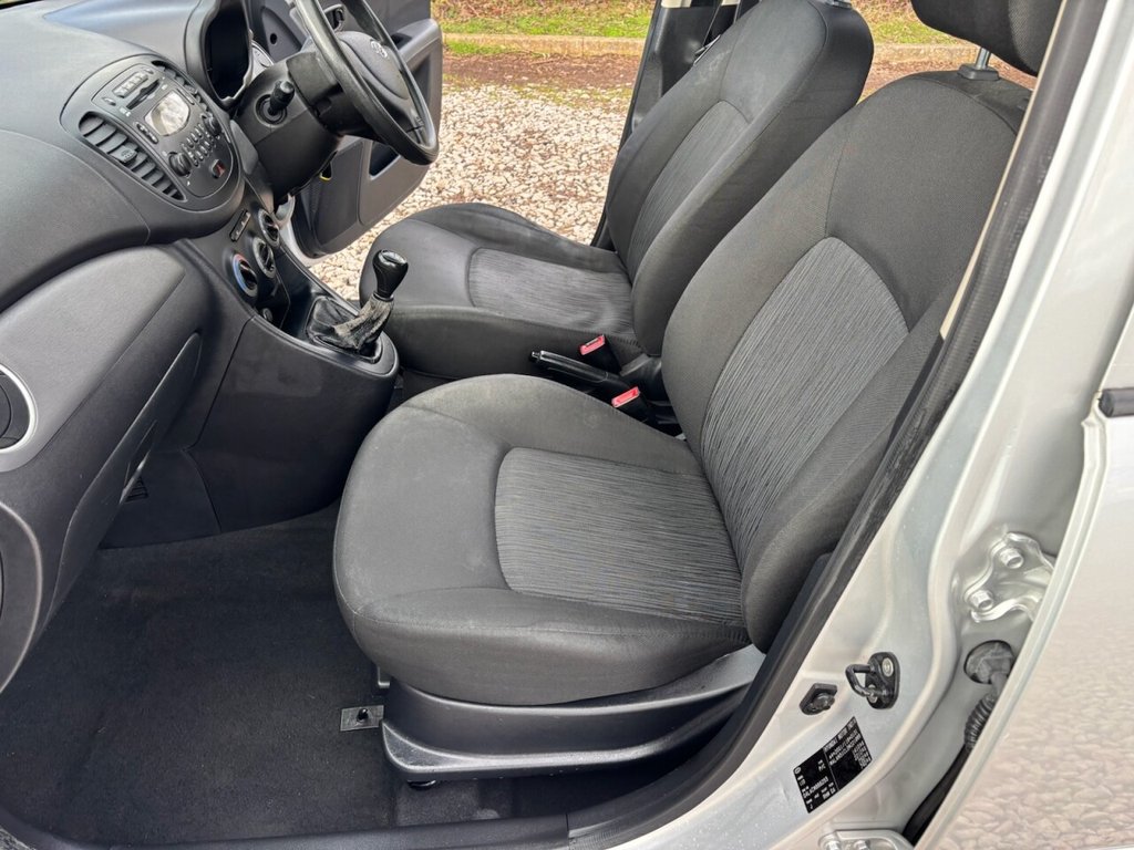 Used Hyundai i10 2012 for sale - 77642877: Photo 32