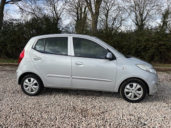 Used Hyundai i10 2012 for sale - 77642877: Photo