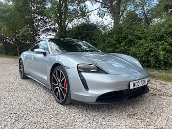 Used Porsche Taycan 2023 for sale - 79032404: Photo