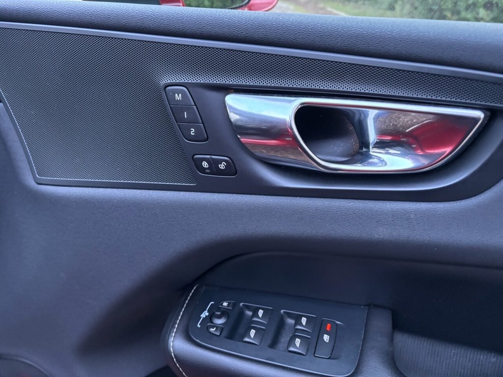 Used Volvo XC60 2019 for sale - 77027541: Photo 33