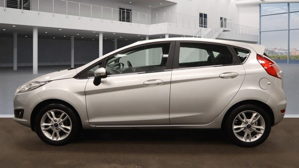 Used Ford Fiesta 2015 for sale - 77263496: Photo 2