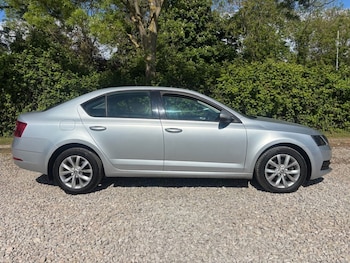 Used Skoda Octavia 2018 for sale - 78569880: Photo