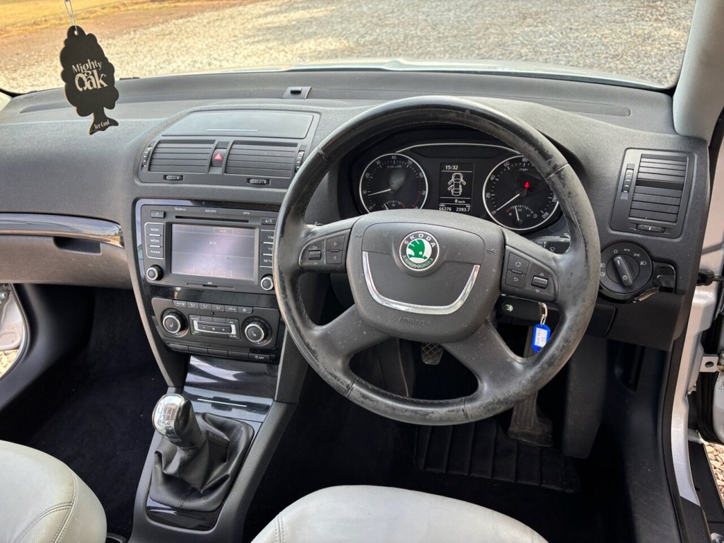 Used Skoda Octavia 2010 for sale - 76783447: Photo 12