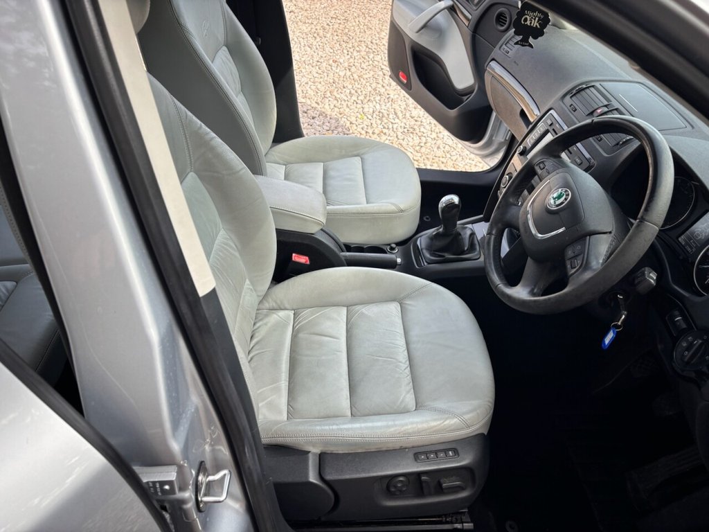 Used Skoda Octavia 2010 for sale - 76783447: Photo 19