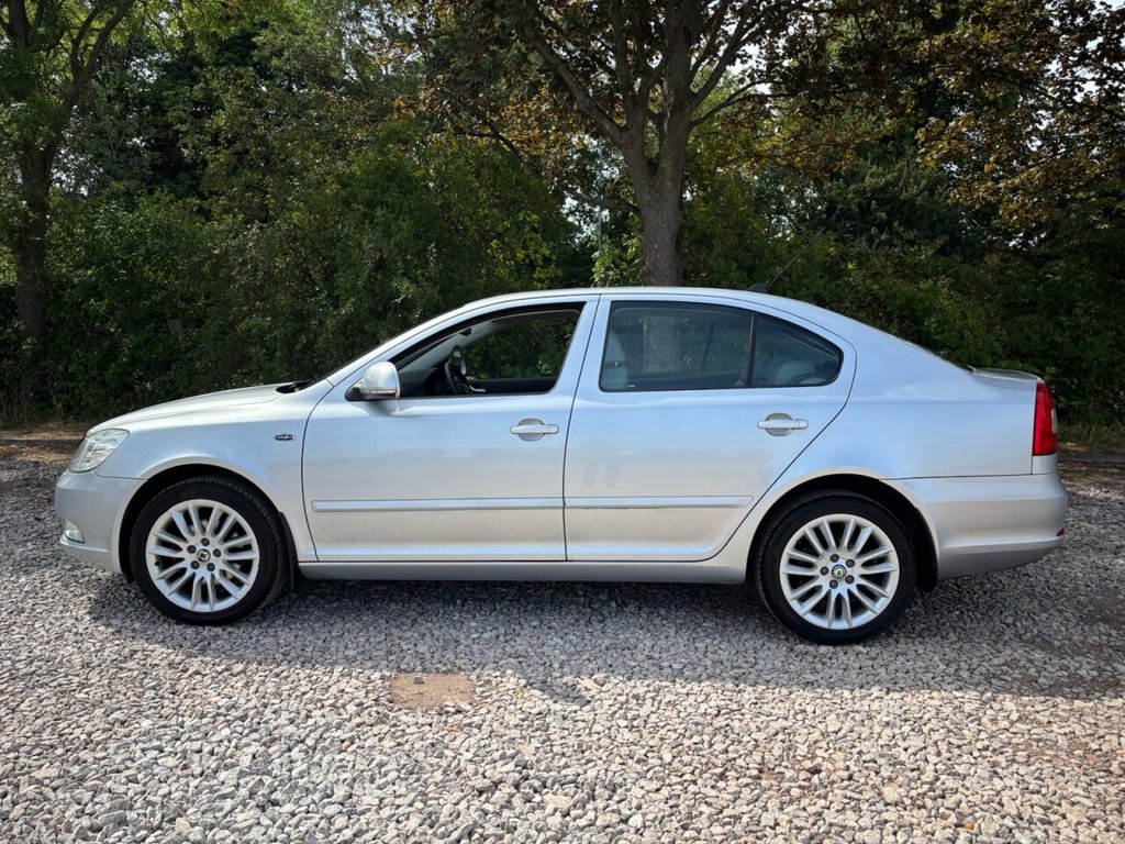 Used Skoda Octavia 2010 for sale - 76783447: Photo 4