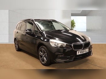 Used BMW 2 Series 2018 for sale - 78768825: Photo