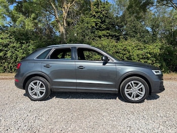 Used Audi Q3 2018 for sale - 79142137: Photo