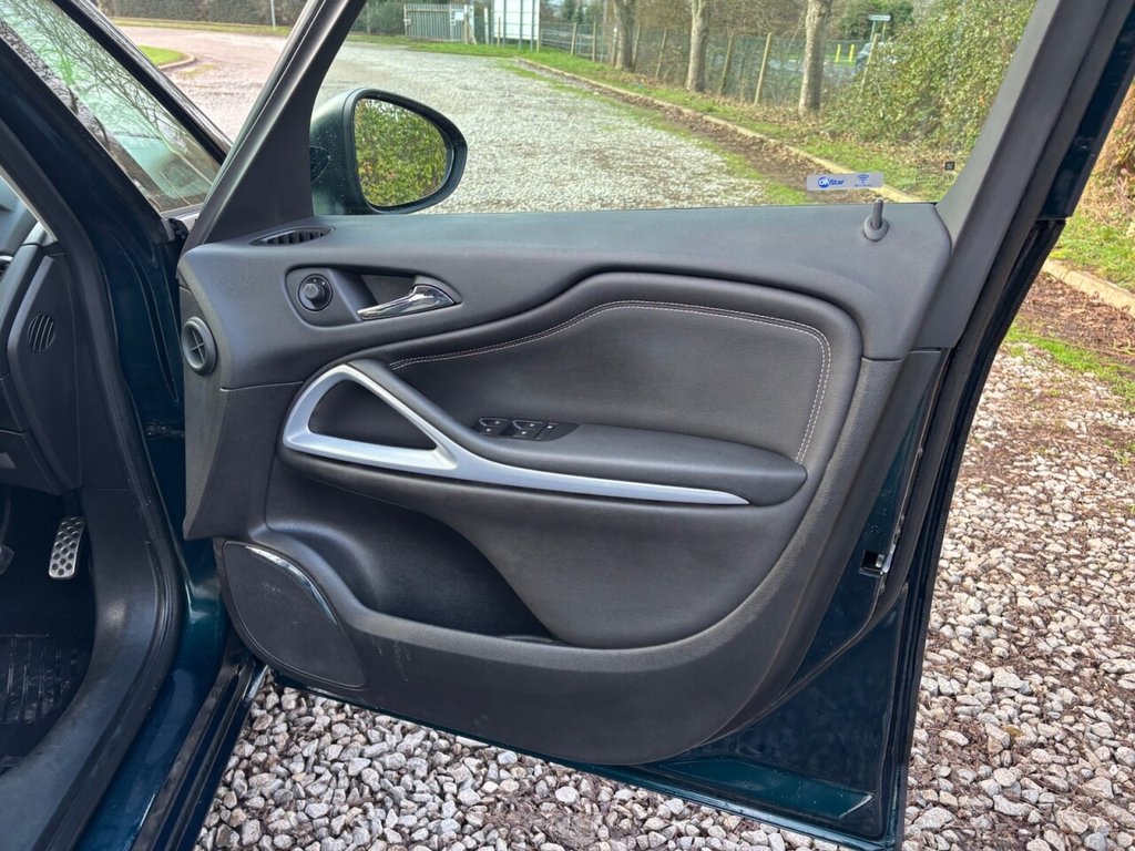 Used Vauxhall Zafira Tourer 2017 for sale - 77451957: Photo 38