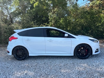 Used Ford Focus 2017 for sale - 79090108: Photo