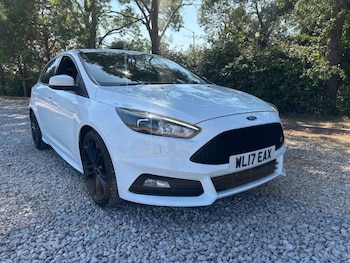 Used Ford Focus 2017 for sale - 79090108: Photo