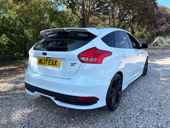Used Ford Focus 2017 for sale - 79090108: Photo
