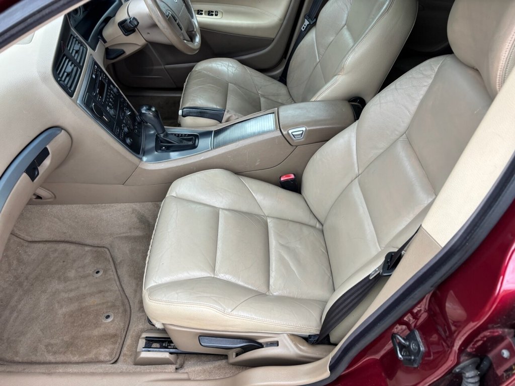 Used Volvo V70 2005 for sale - 77703560: Photo 22