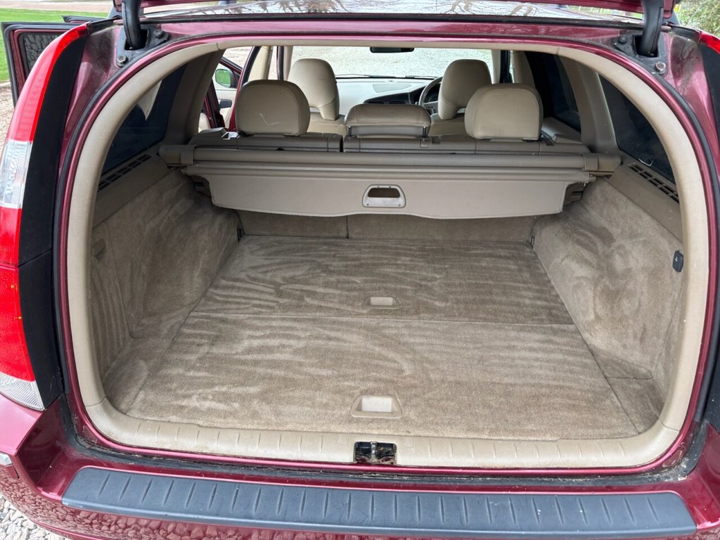 Used Volvo V70 2005 for sale - 77703560: Photo 30