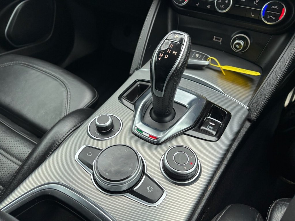 Used Alfa Romeo Stelvio 2020 for sale - 77437323: Photo 32