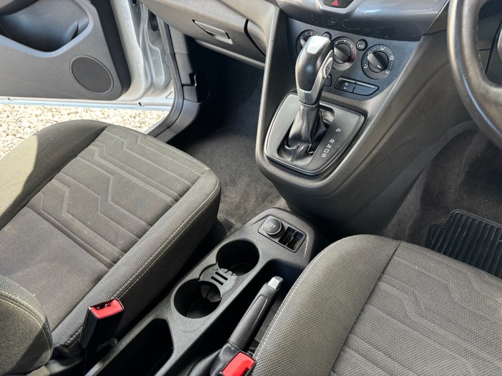 Used Ford Tourneo Connect 2016 for sale - 76783496: Photo 42