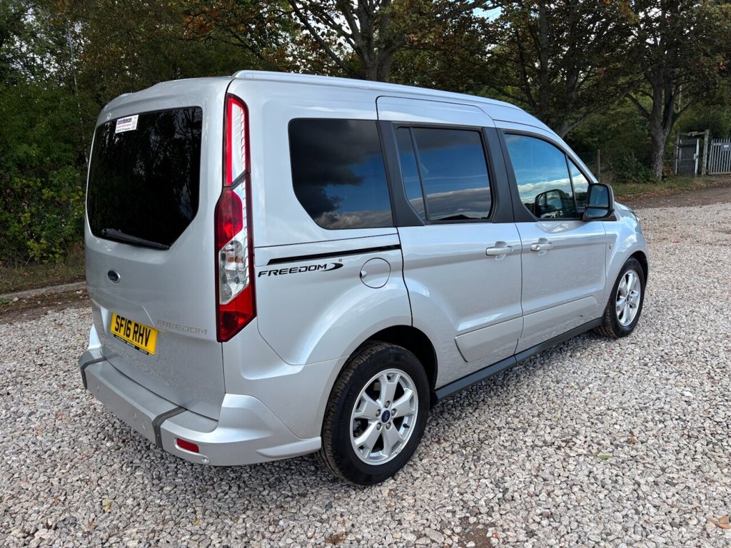 Used Ford Tourneo Connect 2016 for sale - 76783496: Photo 9