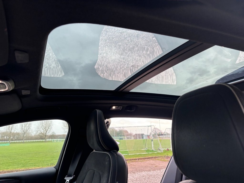 Used Volvo XC40 2019 for sale - 77027446: Photo 35