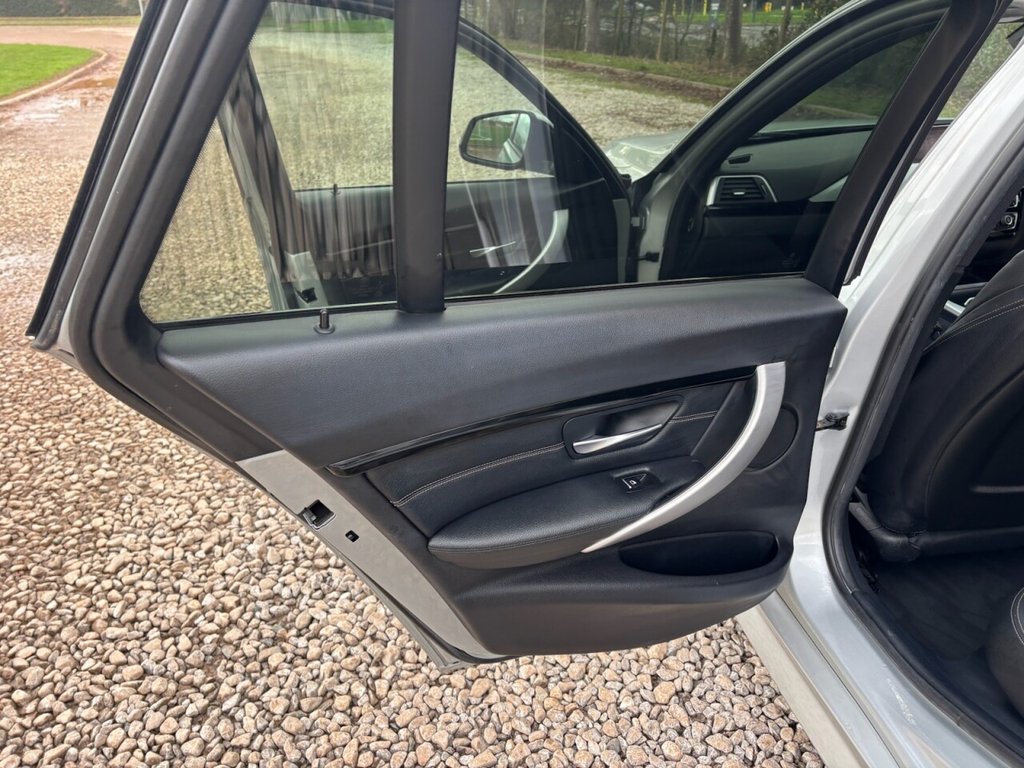 Used BMW 3 Series 2017 for sale - 77557591: Photo 31