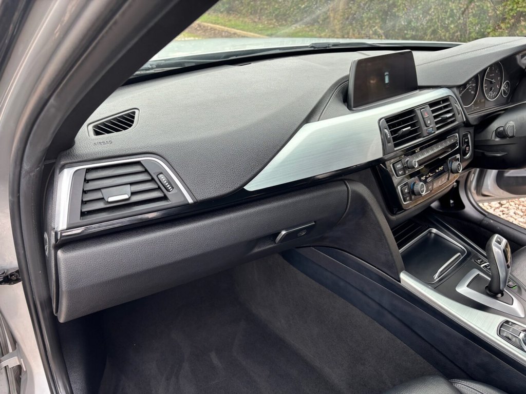 Used BMW 3 Series 2017 for sale - 77557591: Photo 34