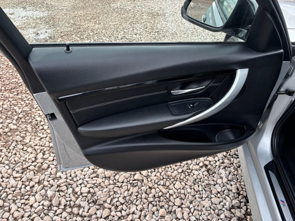 Used BMW 3 Series 2017 for sale - 77557591: Photo 38