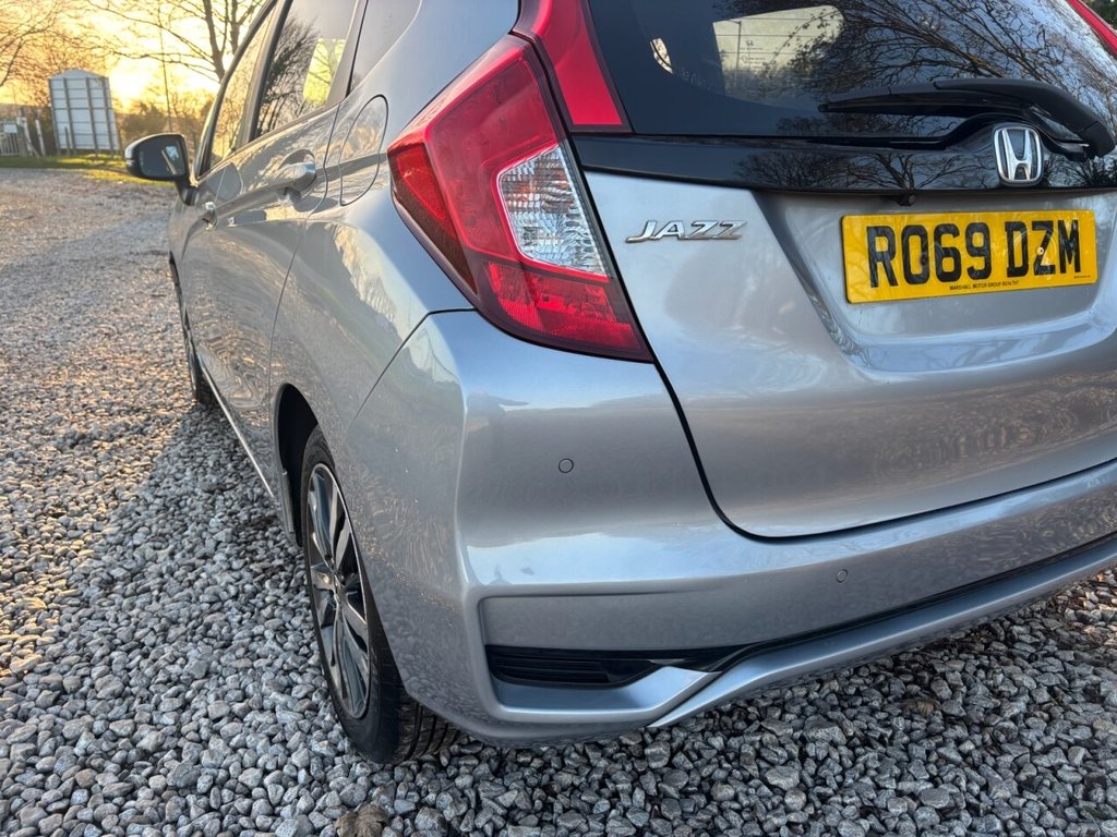Used Honda Jazz 2019 for sale - 76783682: Photo 8