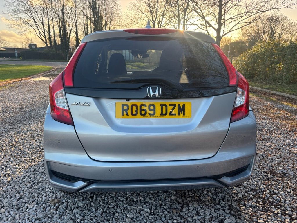 Used Honda Jazz 2019 for sale - 76783682: Photo 9