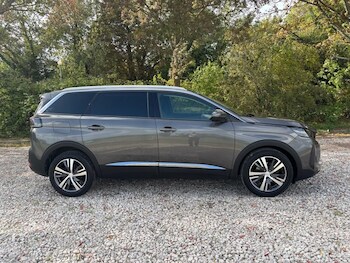 Used Peugeot 5008 2021 for sale - 76783547: Photo