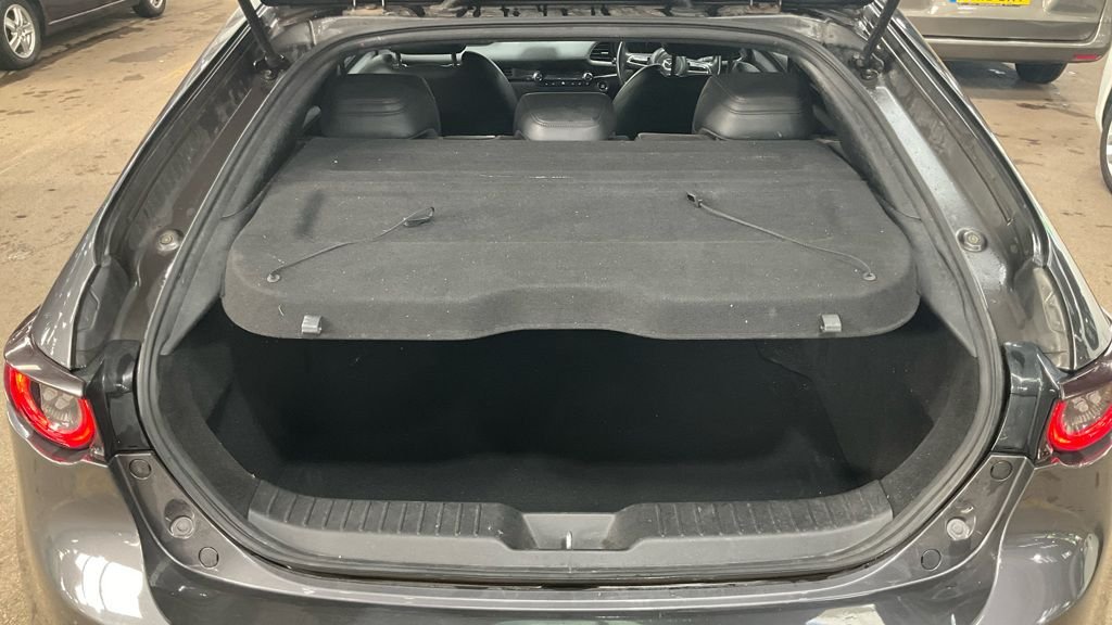 Used Mazda Mazda3 2022 for sale - 76783611: Photo 4