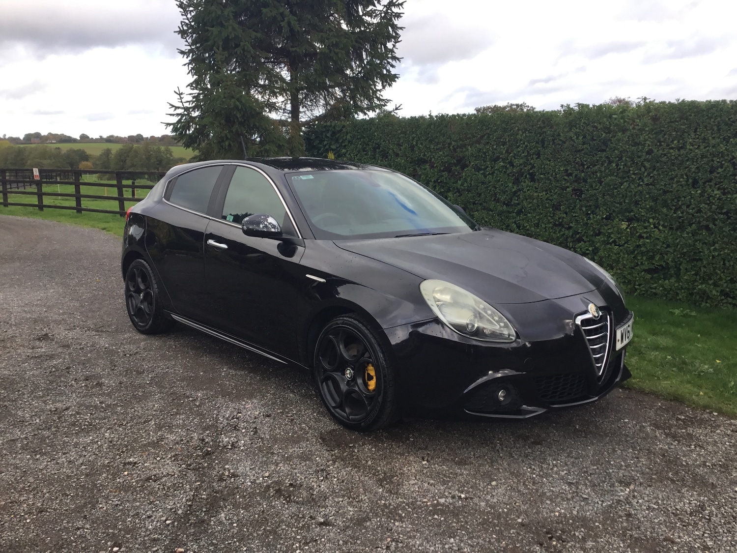 Used Alfa Romeo Giulietta 2011 for sale - 76363446: Photo 2