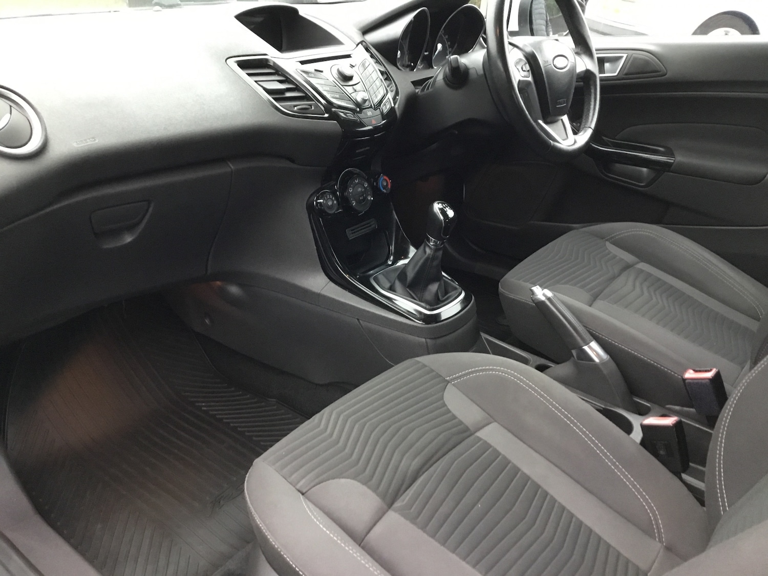 Used Ford Fiesta 2012 for sale - 76418084: Photo 13