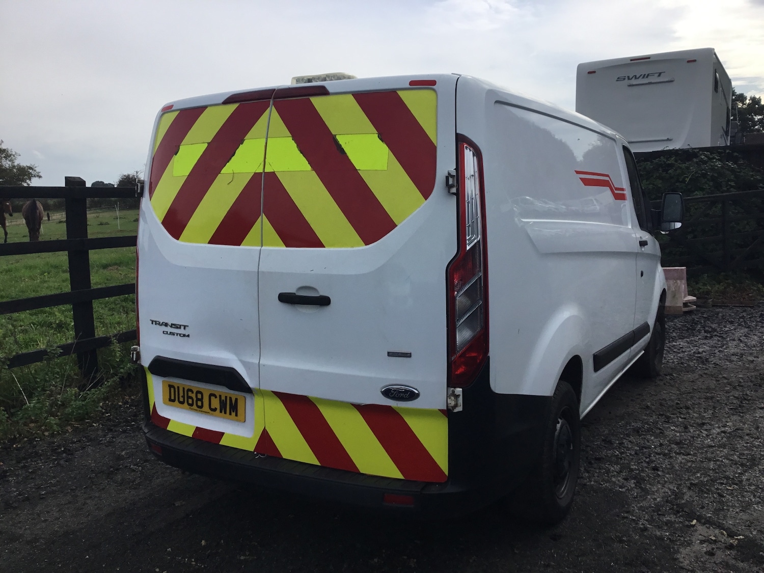 Used Ford Transit Custom 2018 for sale - 76090608: Photo 2