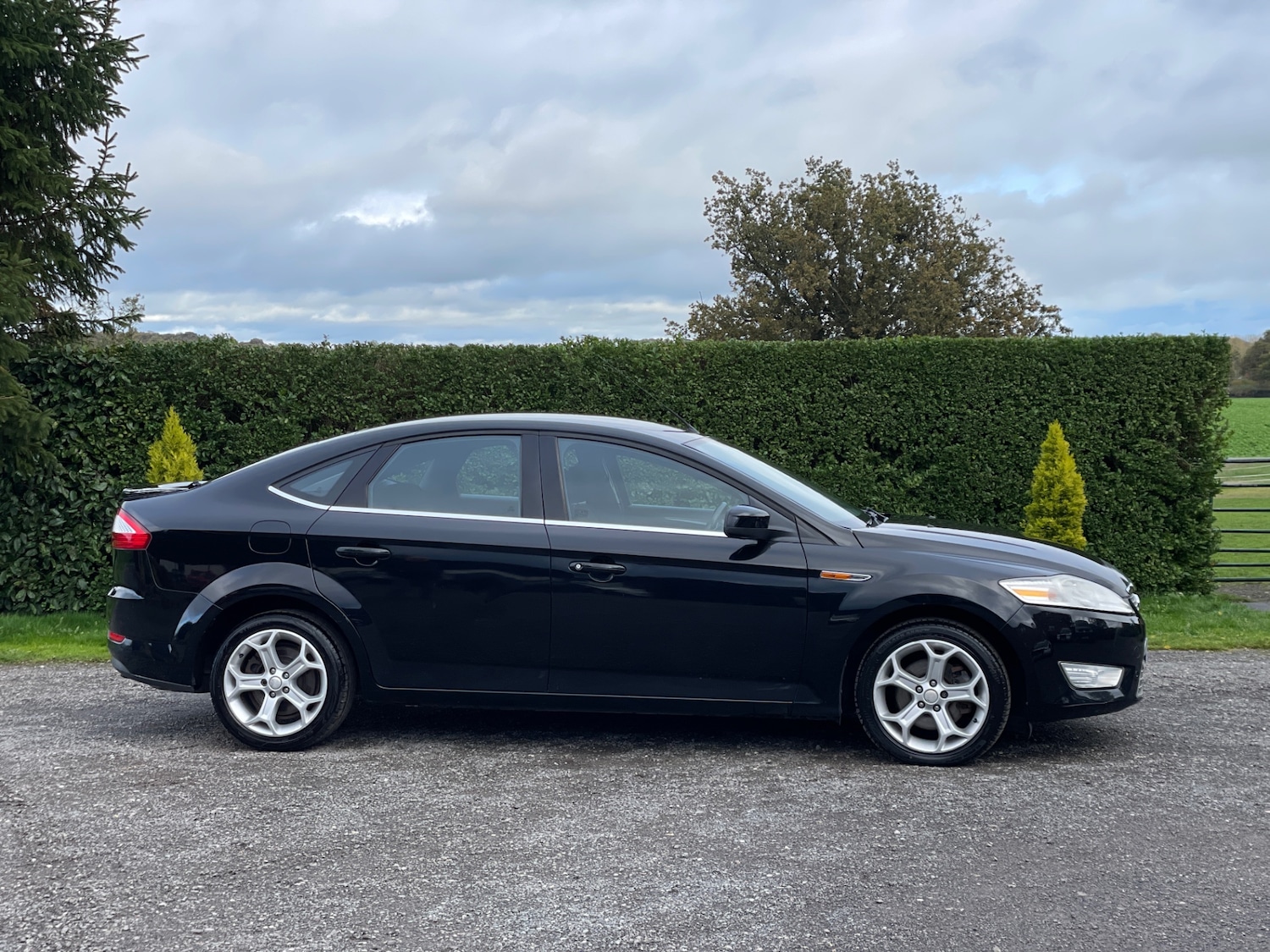 Used Ford Mondeo 2011 for sale - 76170644: Photo 3