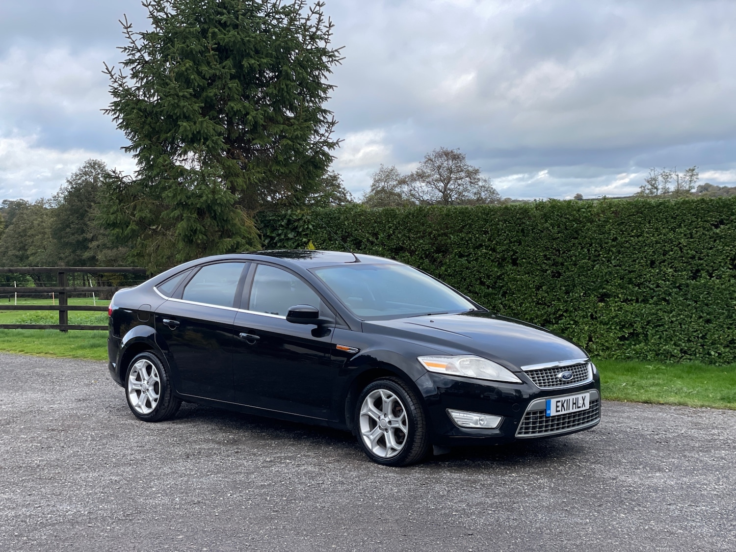Used Ford Mondeo 2011 for sale - 76170644: Photo 4