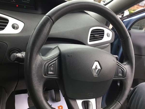 Used Renault Scenic 2011 for sale - 75673481: Photo 18