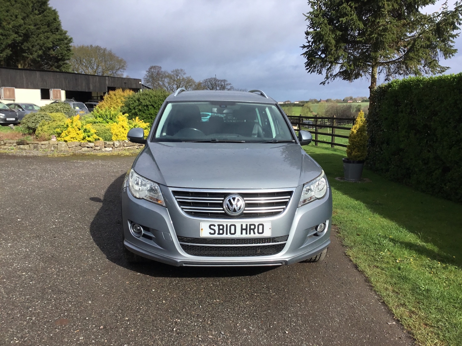 Used Volkswagen Tiguan 2010 for sale - 78217967: Photo 2